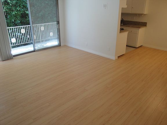 3rd image of 11707 Darlington Ave APT 8