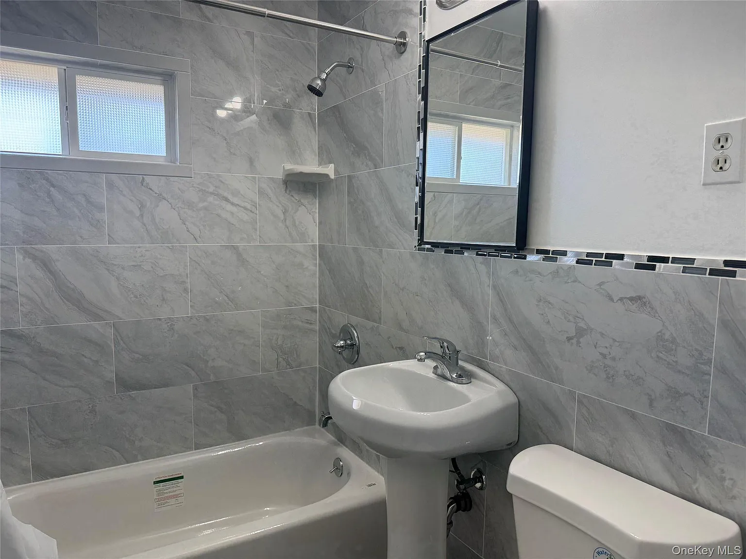 4 bed, 2.0 bath, 1200 sqft, $4,500 — Photo 4