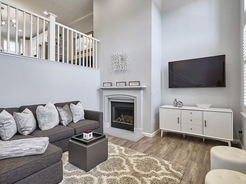 1st image of 5 Bremerton Cir