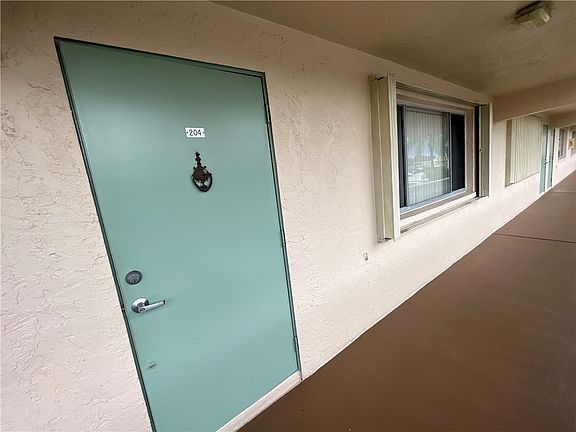 2nd image of 700 Village Green Ct APT H204
