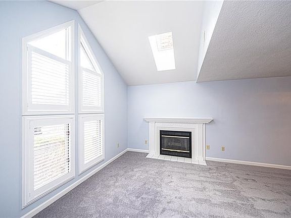 5th image of 10063 Mansion Dr