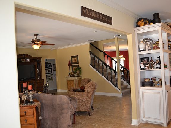 2nd image of 210 Colonial Hill Dr