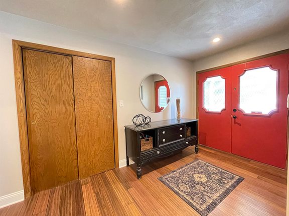 5th image of 4119 Dorset Dr