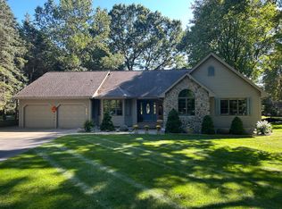 6679 W Timber Ln, Ludington, MI 49431