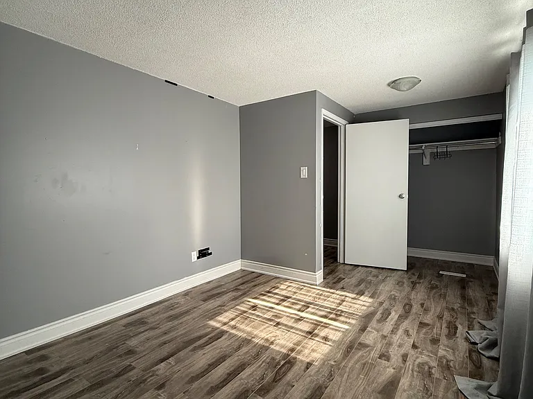 255 Northlake Dr #6 — Photo 6