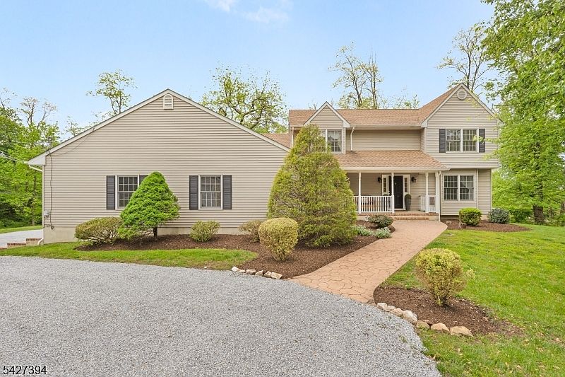1st image of 534 Berrywood Ln