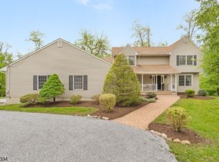 534 Berrywood Ln, Bridgewater Twp., NJ 08807