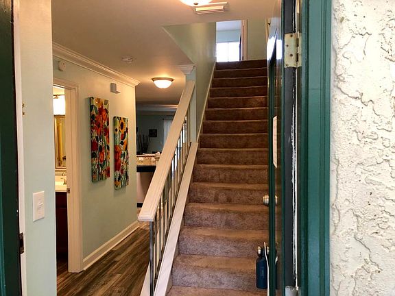 4th image of 106 Westlake Ct #106