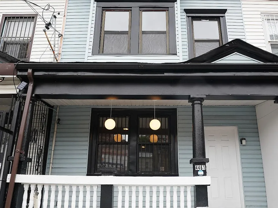 4461 Park Ave #1
