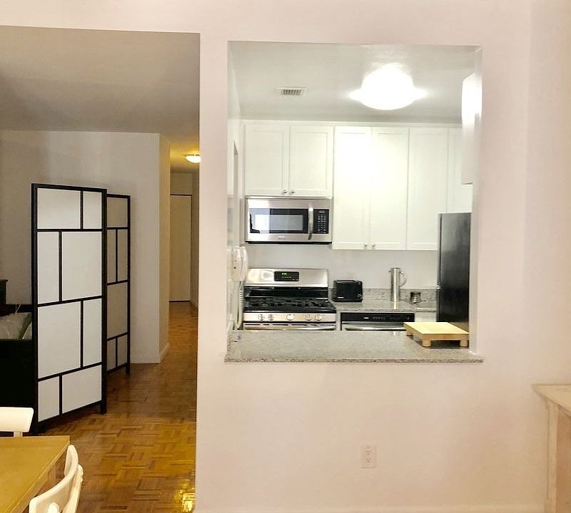 1st image of 45 Wall St APT 321