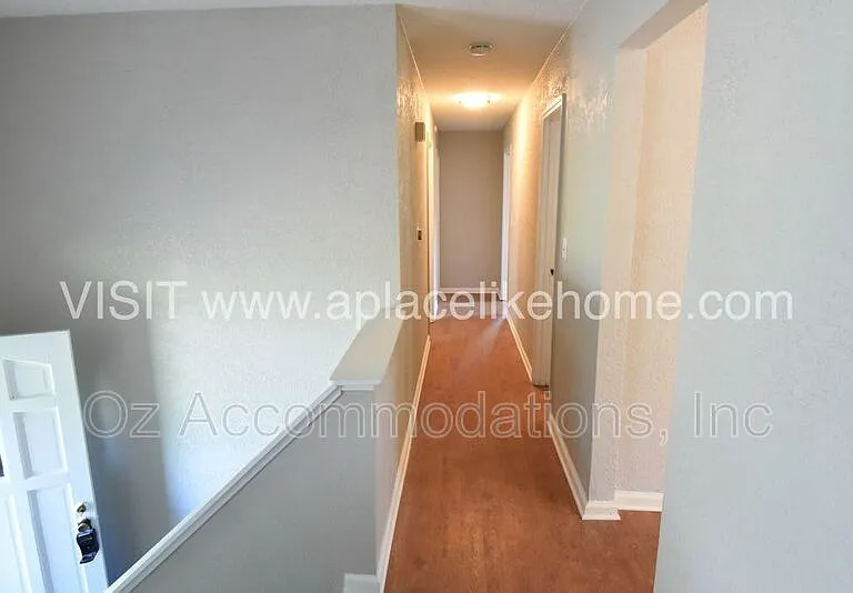1105 W Elm Ter — Photo 12