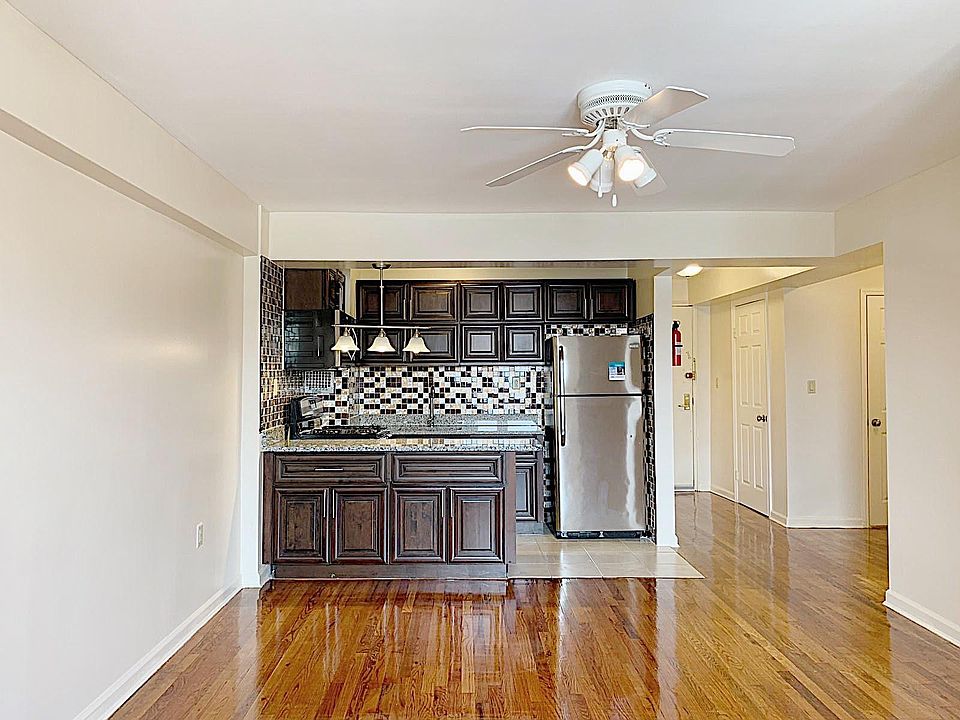 1st image of 8805 171st St #9hcfvntma