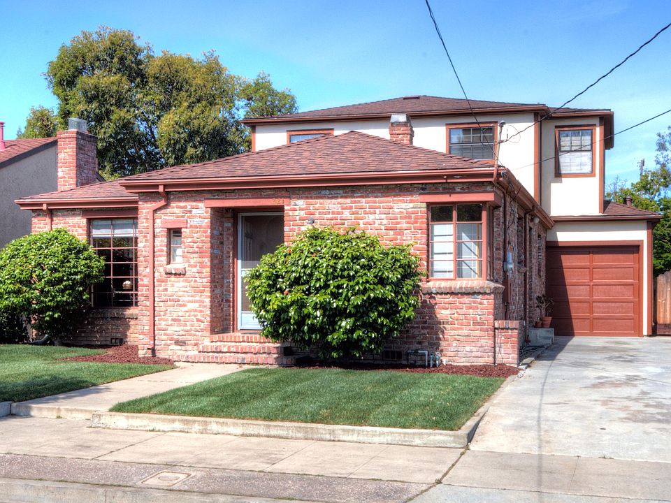1st image of 221 N Bayview Ave