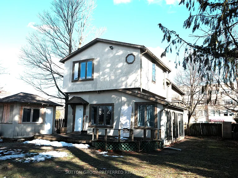 1055 Richmond St — Photo 15