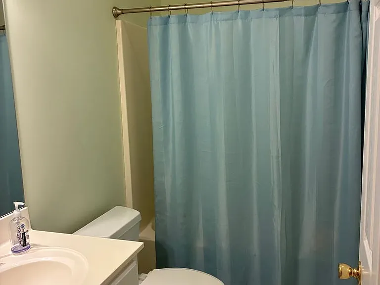 1909 Rosedown Dr — Photo 15