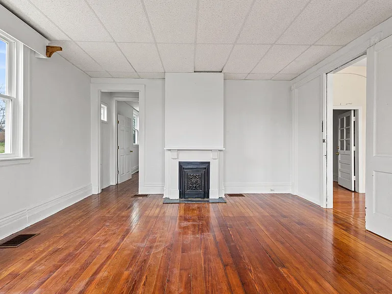 219 S Main St #A — Photo 3