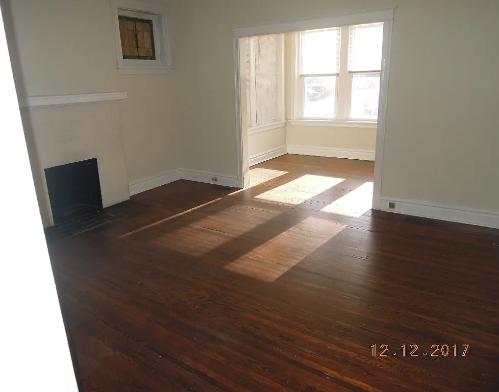1 bed, $1,095 — Photo 2
