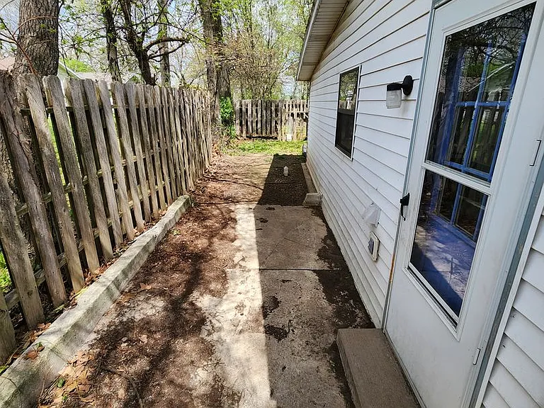 1433 N Brown Ave #B — Photo 14
