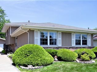 4920 Cypress Ct, Oak Forest, IL