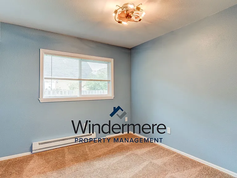 890 NW Haslo Pl — Photo 18