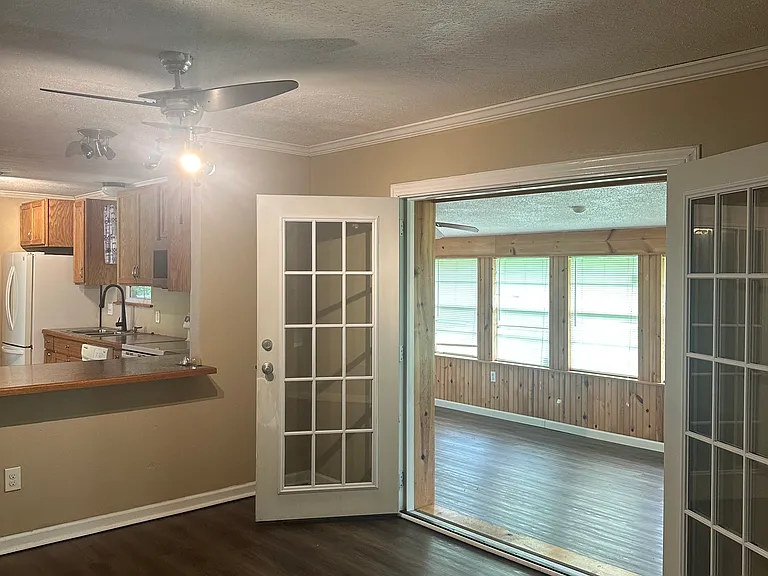 1620 Shannon Rd — Photo 8