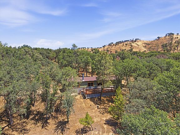 5th image of 1124 Piute Meadows Rd