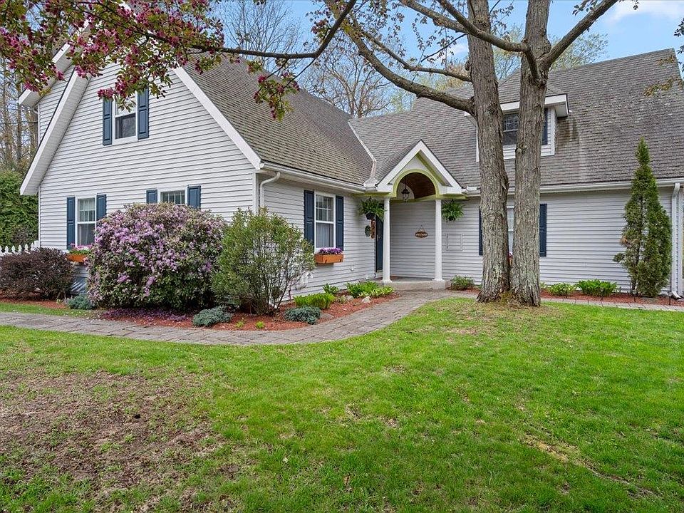1st image of 5 Mason Drive