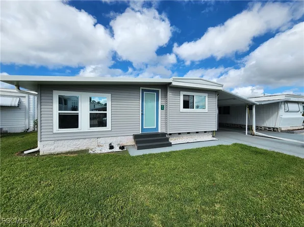 21 Diamond Ln #D-21, Naples, FL 34112