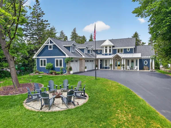 4491 Sherwood Point Rd, Sturgeon Bay, WI 54235