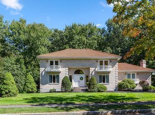 1 Winterberry Ln, North Reading, MA 01864