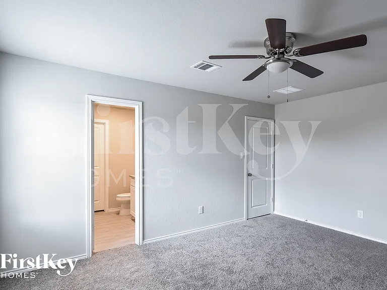 5107 Hornbeck Hts — Photo 9
