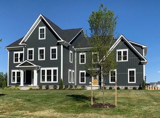 26584 Stoddard Ln, Chantilly, VA 20120