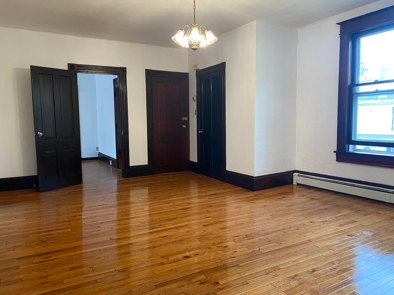 1086 Dreher Ave — Photo 2