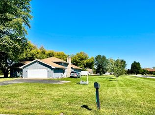 3545 N Tiffany Ln, Morris, IL 60450