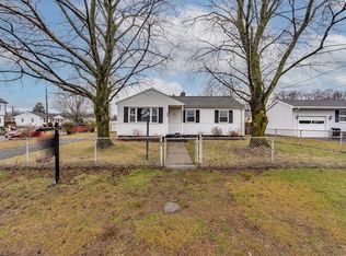 50 Lorimer St, Chicopee, MA 01013