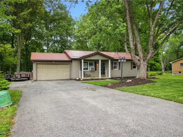 46412 Dogwood Cir, New Waterford, OH 44445