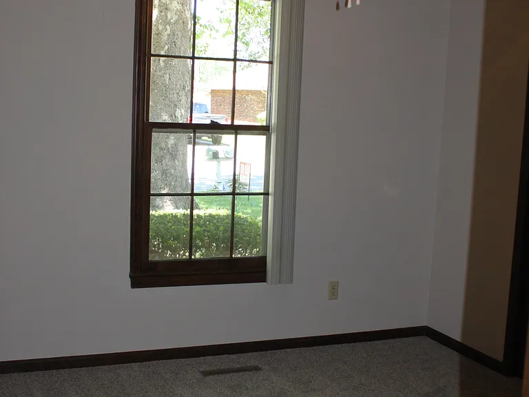 3258 S Elmira Ave — Photo 7