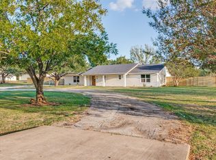 119 Wildwood Ct, Mansfield, TX 76063