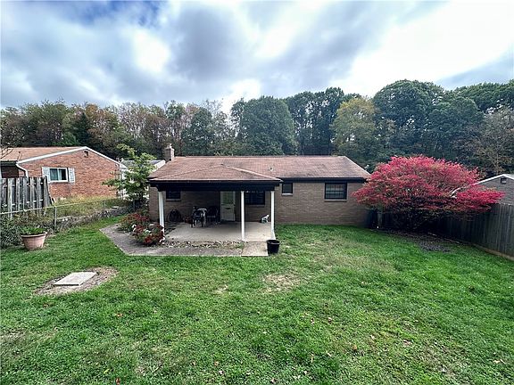 3rd image of 609 Shadyside Dr