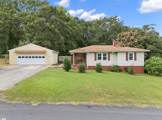 210 Edgewood Ave, Belton, SC 29627