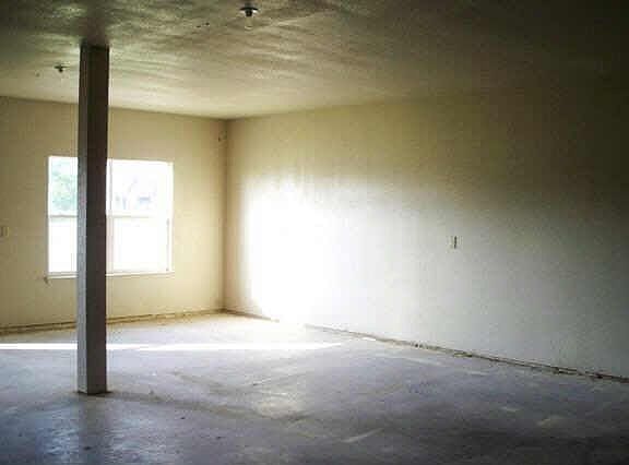 5th image of 273 Lost Spur Ln