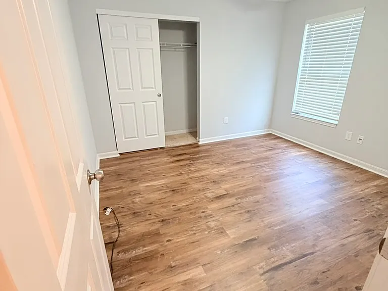 1018 Autumn Crest Ln — Photo 17
