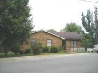 251 Meadow Dr, Gordonsville, TN 38563