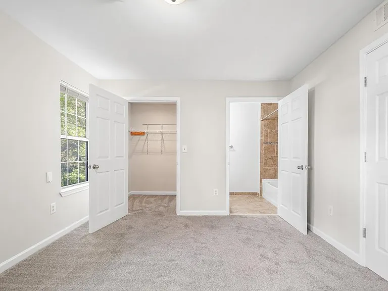 919 Hillside Lake Ter #310 — Photo 12