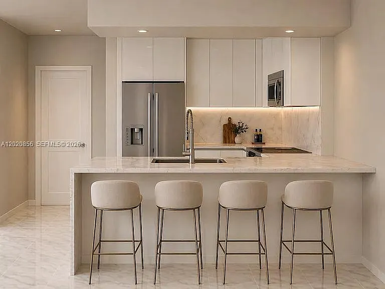 The Collins Condo — Photo 3