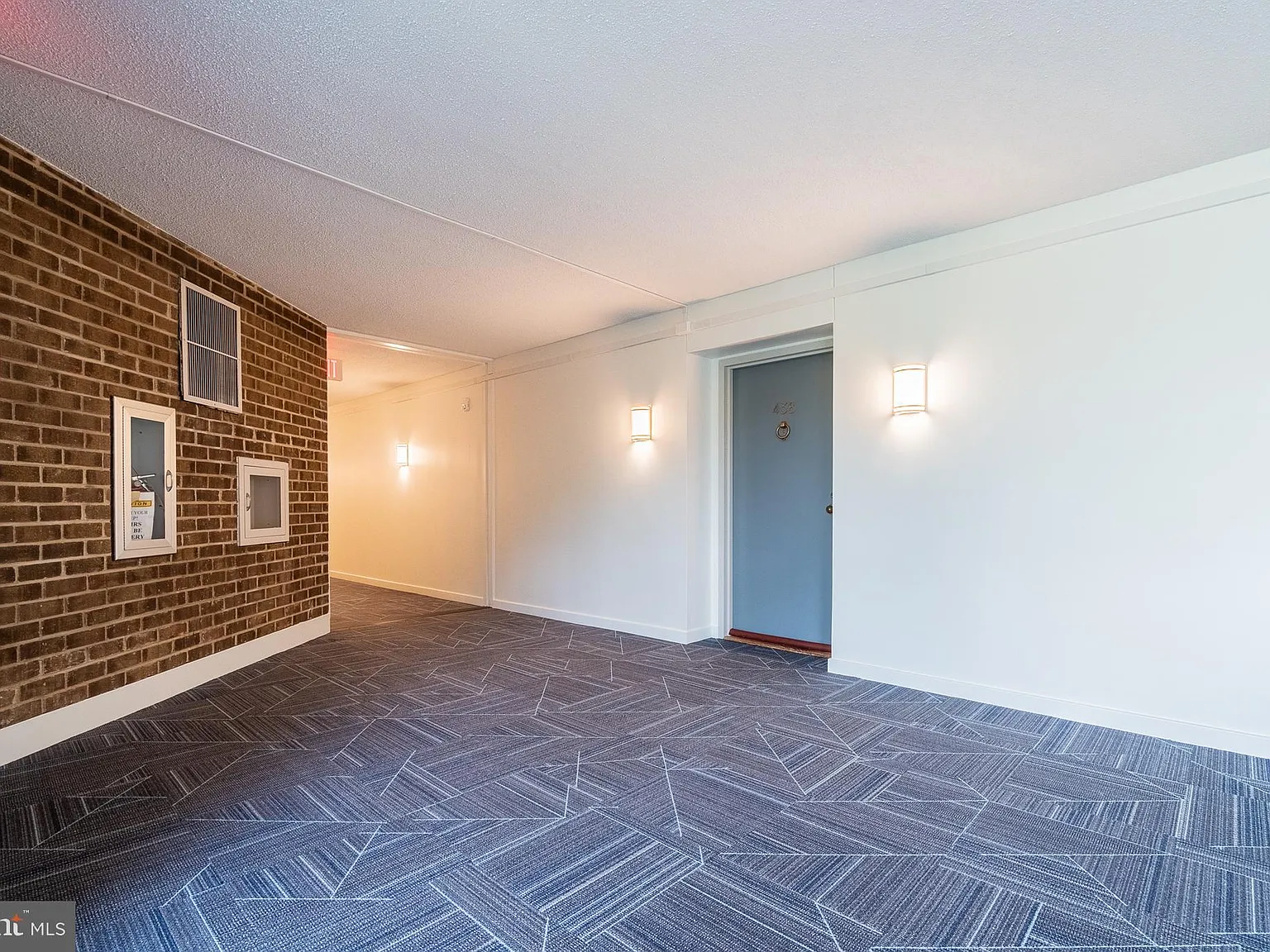 2 bed, 2.0 bath, 1026 sqft, $2,550 — Photo 4