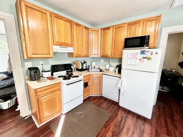 Varsity Management, 331 Packard St APT 4, Ann Arbor, MI 48104