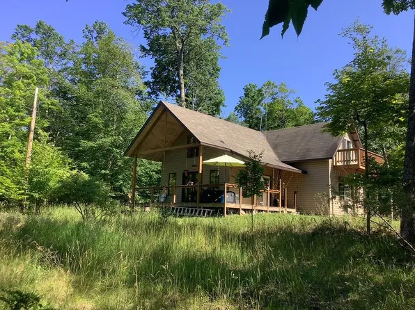 2213 Pedants Ln, Washington Island, WI 54246