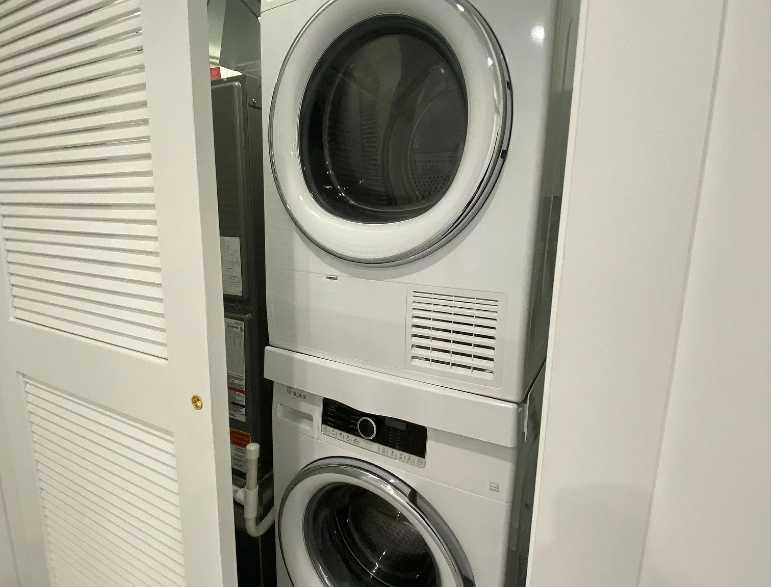 2 bed, 700 sqft, $1,600 — Photo 4