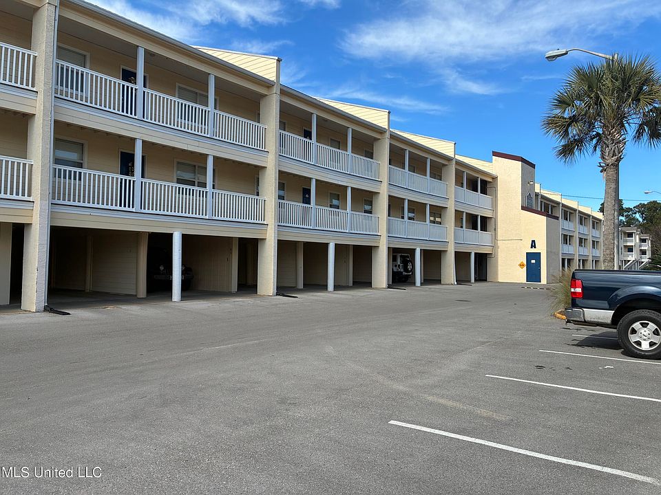1st image of 2421 Beachview Dr APT A-5